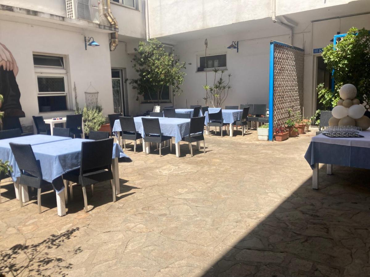 Hotel L'Ancora La Caletta Exteriör bild